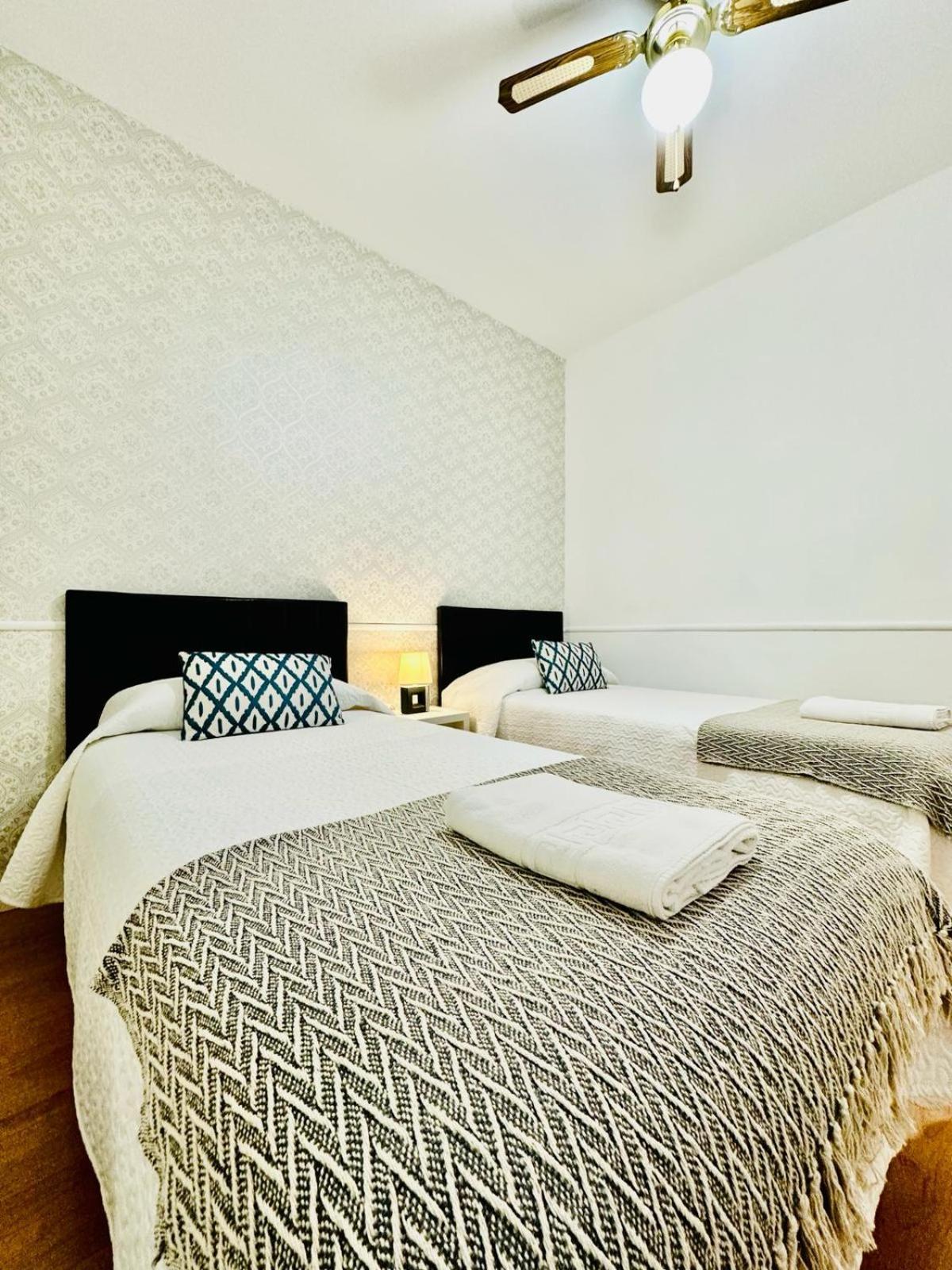 Apartamento Turistico Pizarro Mérida Ngoại thất bức ảnh